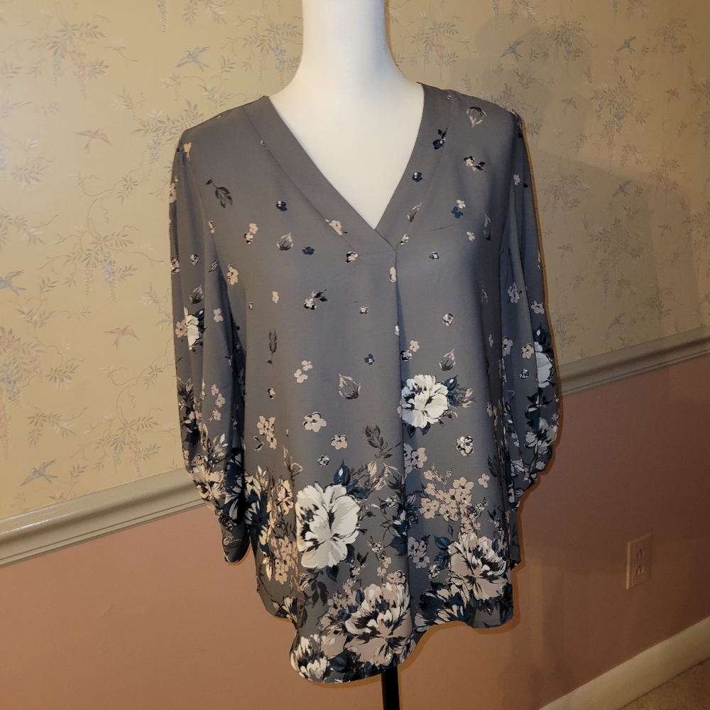 #1019 Maurices Grey Floral Top